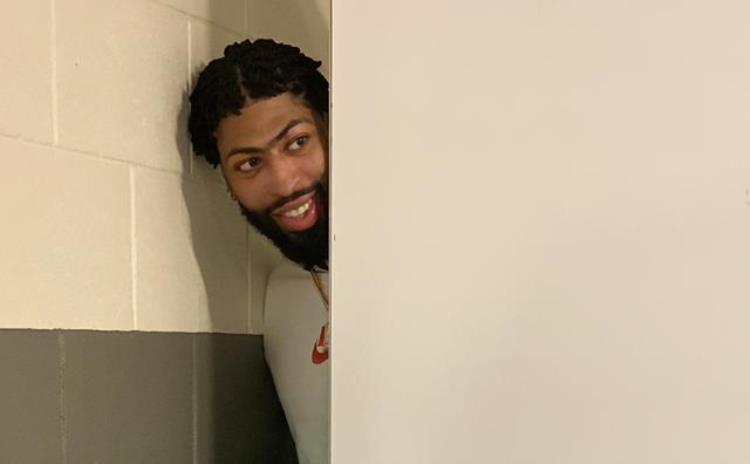nba湖人王朝「湖人如何开启王朝模式续约一人成关键签约两人助夺冠」