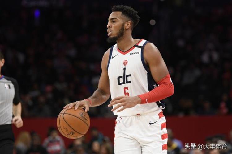 2020年nba自由球员签约「2022年自由球员市场开启第1日交易签约汇总」
