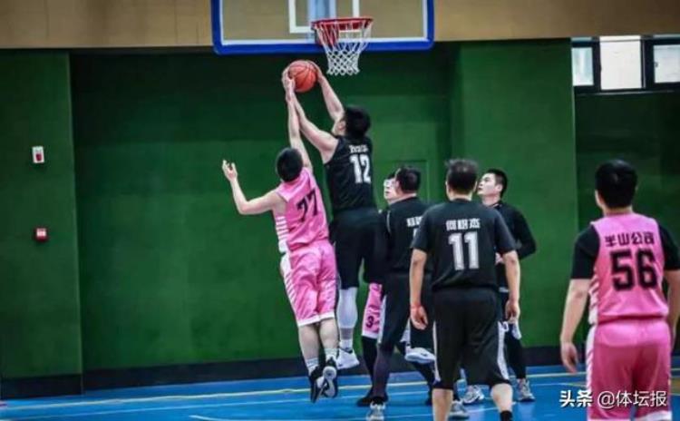 以球会友促和谐杭州拱墅区篮球联赛打造草根大舞台