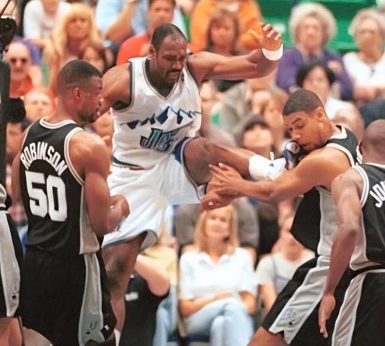 nba总出手次数排行榜「NBA球员生涯总出手次数排名谁的总出手和总得分排名不匹配」
