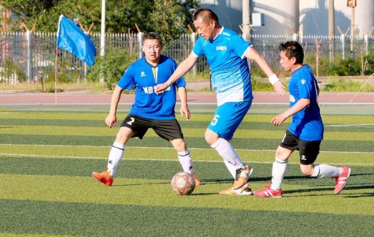 乌鲁木齐业余足球队「中国宝武乌鲁木齐总部举办第二届职工足球联赛」