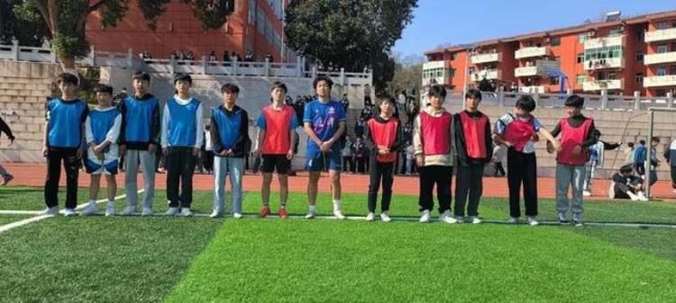 余江二中初二年级足球赛美好梦想从未止步校园足球激情飞扬