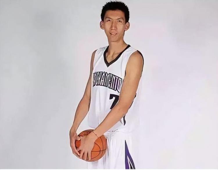 中国参加nba的球星都谁「曾凡博郭昊文2有17名中国球员代表NBA球队参加夏联都是谁」