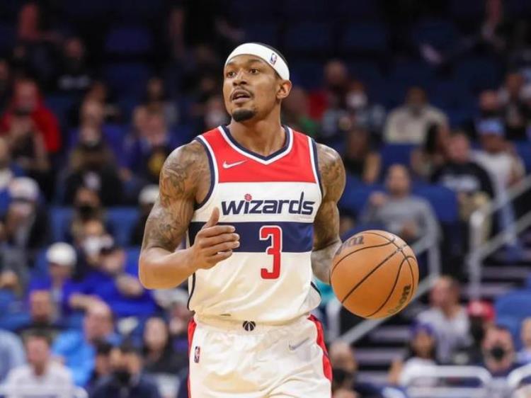 2021nba最贵球员「美媒列出202223赛季NBA最昂贵的首发阵容价值218亿美元」