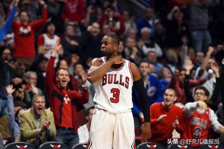 nba最霸气的庆祝动作「NBA历史十大霸气庆祝动作詹姆斯霸王步上榜乔丹动作太嚣张」