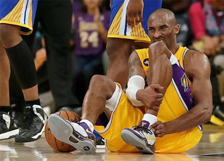 nba受过伤的球员「盘点NBA中的5大带伤出战的硬汉时刻姚明太铁血科比两度上榜」