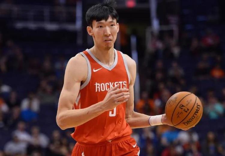 周琦是左手投篮还是右手「周琦暴露一投篮问题技术动作不够细腻这个毛病该不该纠正」