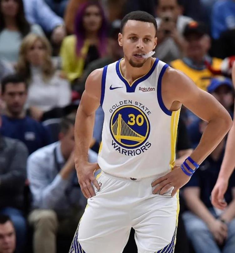 nba谁最潮「NBA潮流人物库里居榜首杜登威三少紧追其后詹姆斯垫底」