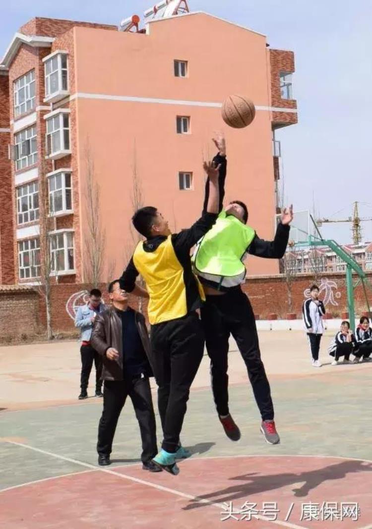 衡水第一中学康保分校招生「衡水一中康保分校举办学生篮球友谊赛活动」