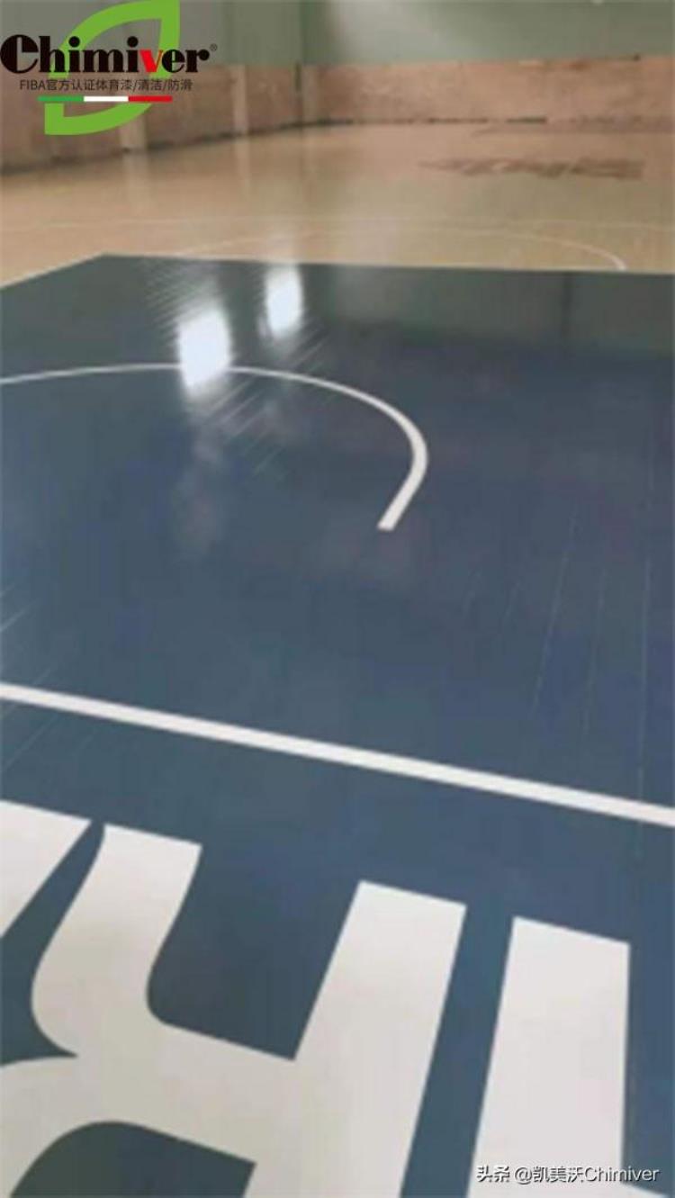 篮球馆木地板的价格表「篮球馆木地板专业地板漆应用义乌叁KING篮球馆使用案例」