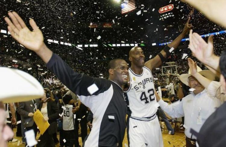 nba生涯最长排行「NBA职业生涯最长的前5名球员飞人卡特名列榜首却从未拿到总冠军」