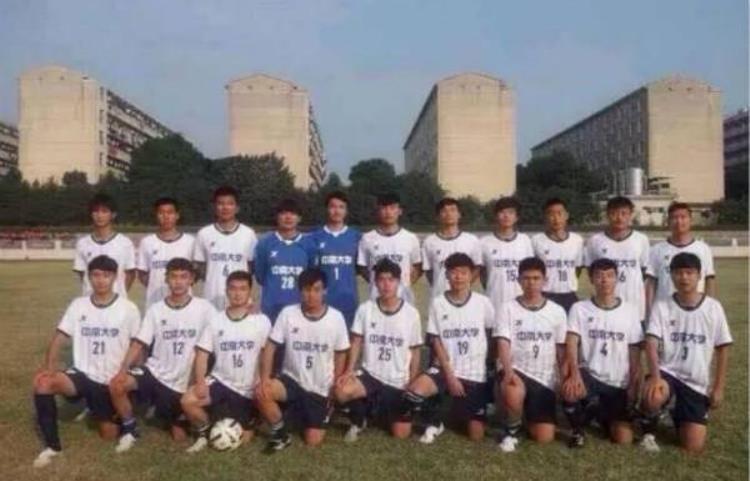 王琛在湖南踢了十五年职业联赛的湘潭老口子