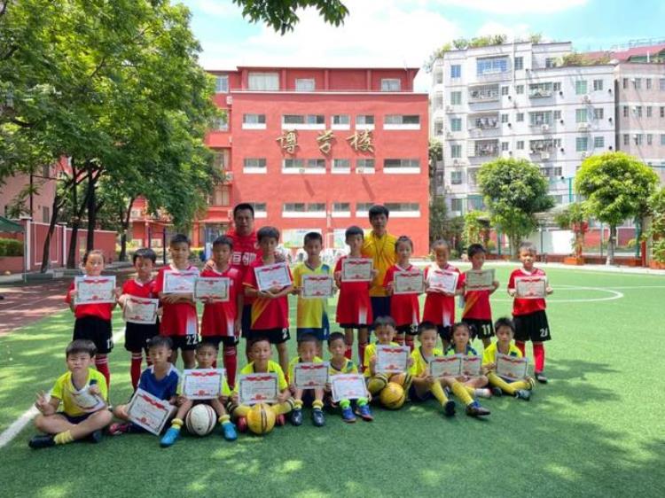少年中国|品德文化足球三位一体华附天河争当黑马