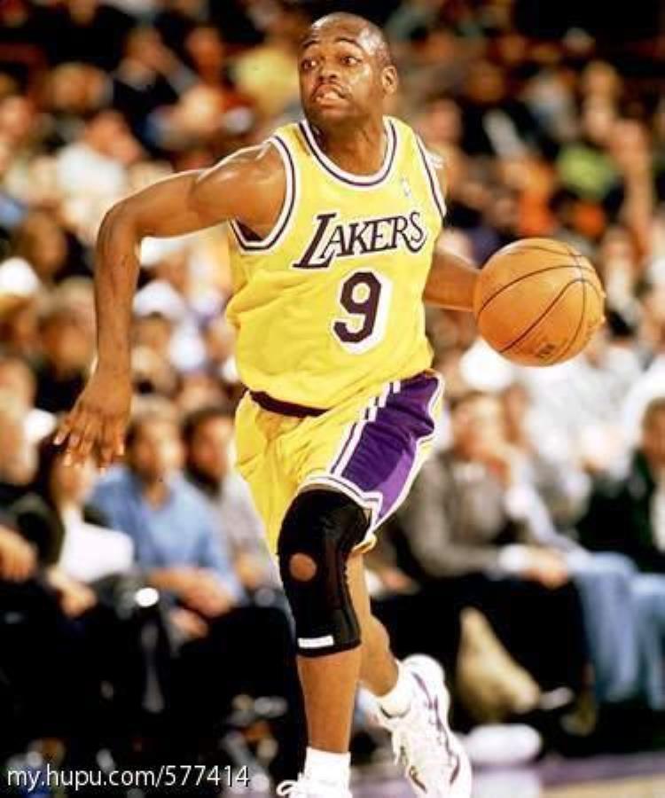 nba球员怪癖「NBA史上最疯狂的怪球手你知道吗科比到湖人要先和他抢出手权」