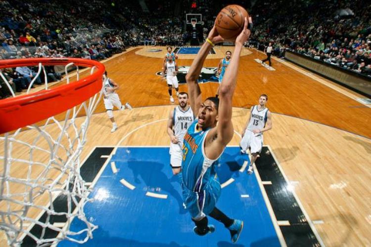 篮球人物安东尼戴维斯「nba75大巨星安东尼戴维斯」