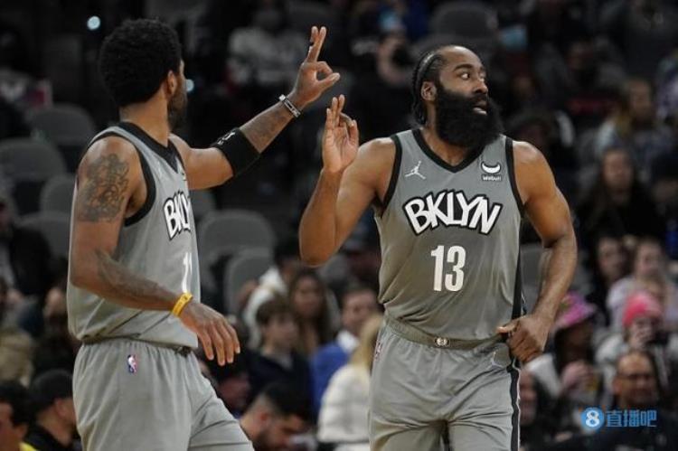哈登拿到四双「哈登成为NBA历史上第四位至少在两支球队得到20次三双的球员」