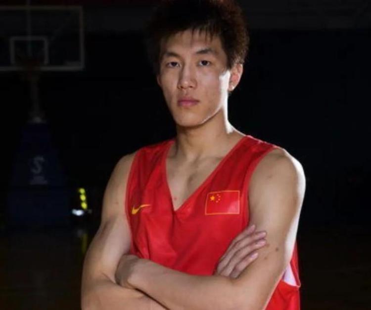 中国男篮最强得分后卫「中国男篮国家队历史上的主力后卫最佳成绩前八名的球员排名」