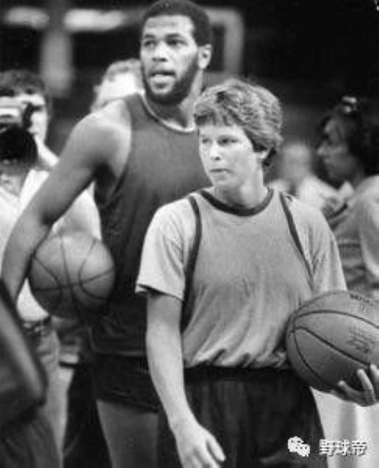 女生能打nba「女的也能打NBA这实在是太牛逼了」