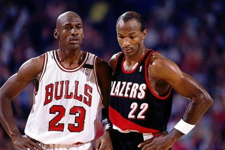 nba排名榜个人球星库里「NBA历史上8大BU个人赛季库里晋升乔丹张伯伦真是外星人」