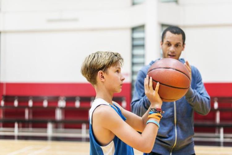 教师招聘体育专业知识篮球必做30题二