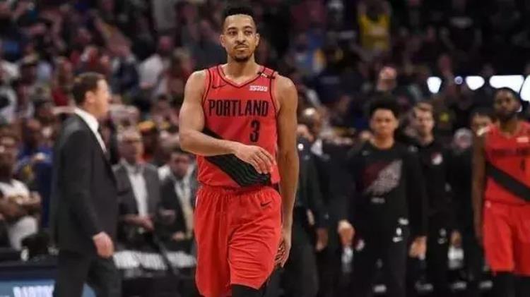 打进NBA西部决赛继韦德后这位球星亮相3座万达广场