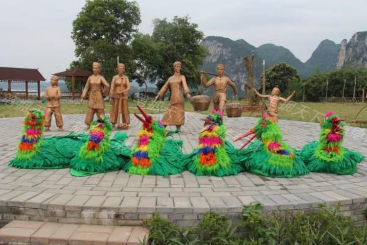 翡翠鸟的传说「民俗风情翡翠鸟舞舞动世界的精彩」