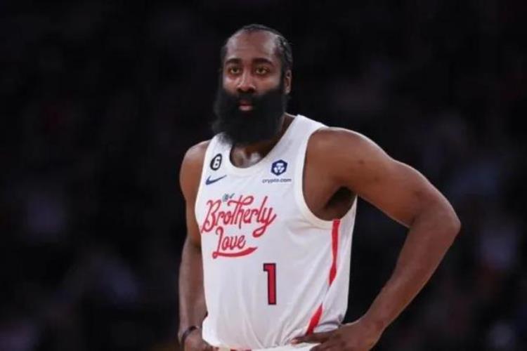 美媒评选nba现役十大球星「美媒将目前最好的55名现役球员划分成10档库里三档詹姆斯四档」