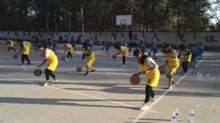 传喜讯祝贺大名二中万堤中学被认定为全国青少年校园篮球特色校
