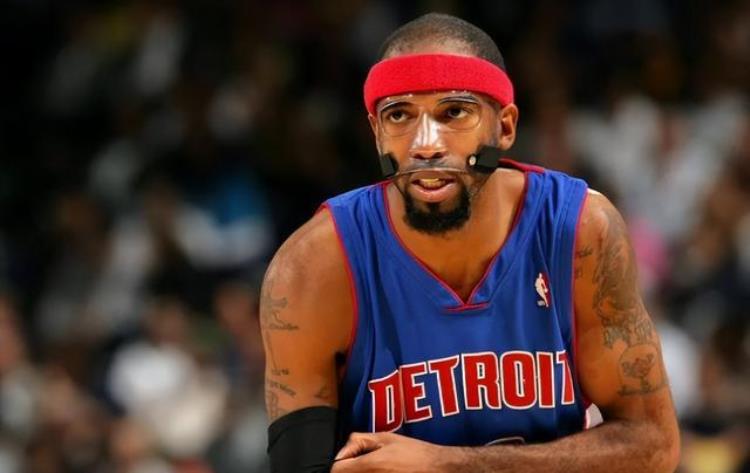 汉密尔顿体能怪「NBA什么叫做体力怪汉密尔顿把狗累吐张伯伦场均休6秒」