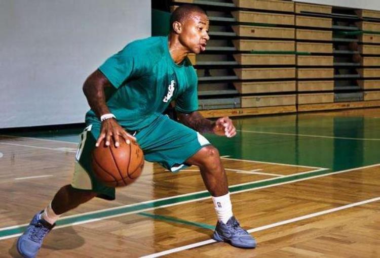 现役最矮的球员「现役最矮两人骑士聚首他们究竟靠什么在NBA立足」