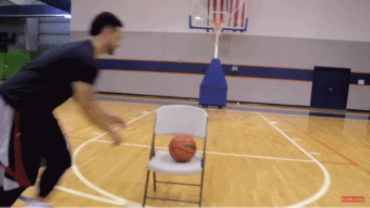 篮球高手速成大法简单4招训练助你同时提升控球与投篮能力