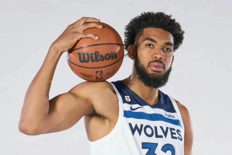 美媒评选nba现役十大球星「美媒将目前最好的55名现役球员划分成10档库里三档詹姆斯四档」