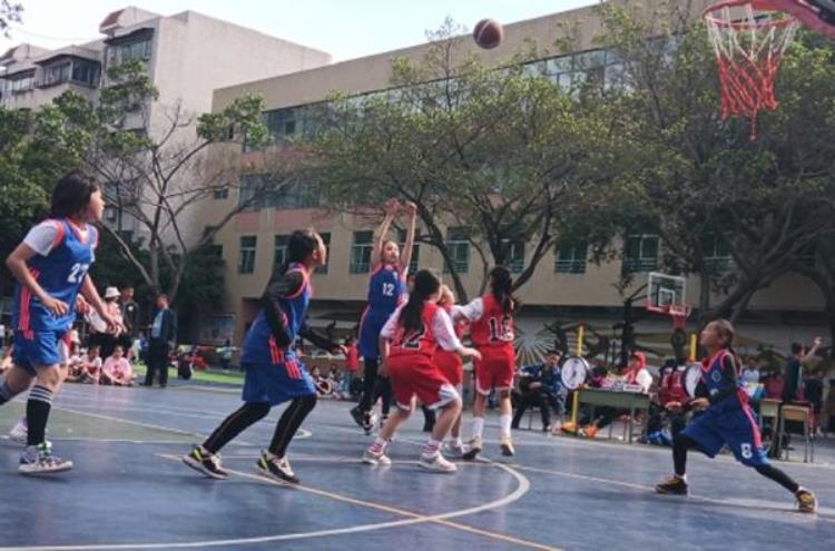 宏庙小学篮球比赛「德阳市金沙江路学校征战德阳市小学生篮球比赛记实」