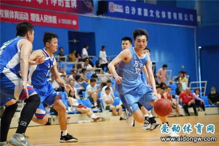 万宁运动员「万宁首登顶2022年海南省农民男子篮球赛圆满收官」