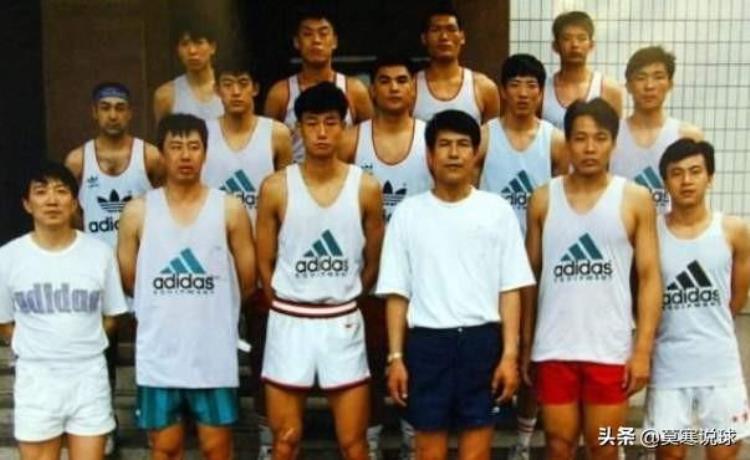 聊一下中国男篮球二代的年龄他们的年龄真的没有办法作假