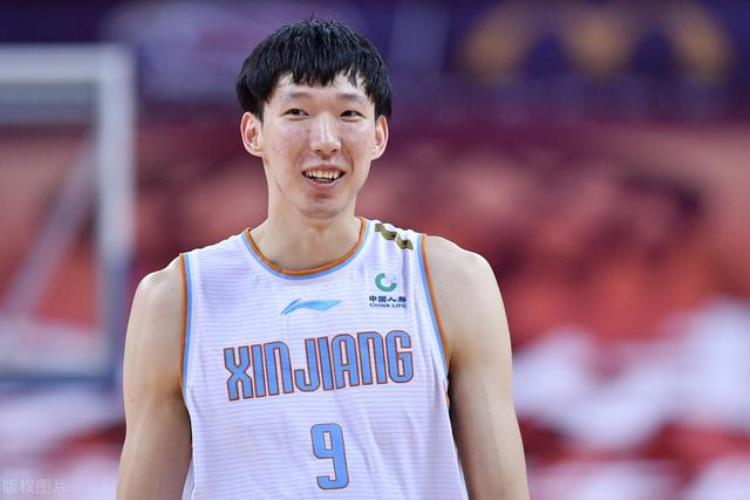 周琦和新疆男篮纠缠剖析周琦水平够不着NBA却远高于其他球员