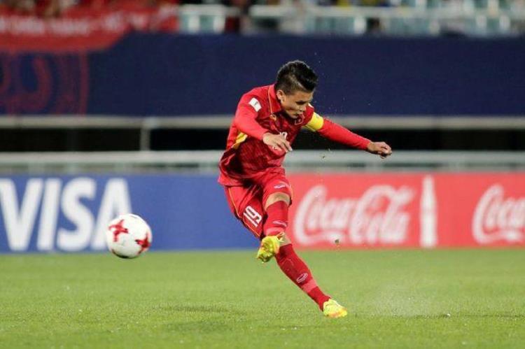 越南足球跟阿森纳合作「越南足球崛起坚持阿森纳模式终开花结果时隔十年夺东南亚杯」