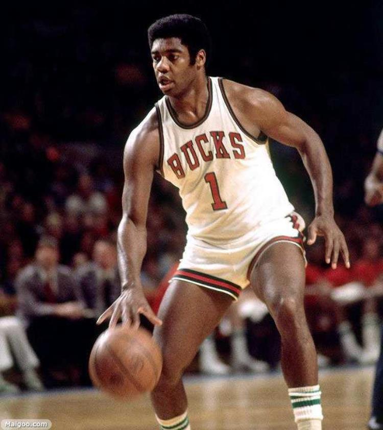 奥斯卡罗伯特逊「NBA365天365星奥斯卡罗伯特森」