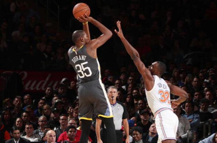 后仰跳投排名「即将消失的绝学盘点NBA后仰跳投最强的十大球星前三无争议」