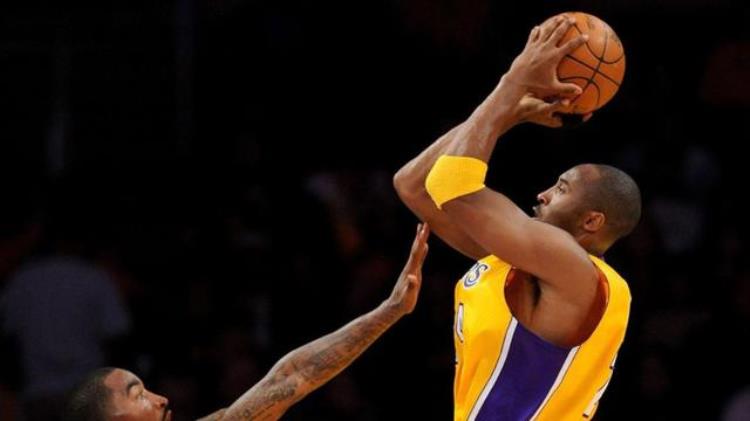 后仰跳投排名「即将消失的绝学盘点NBA后仰跳投最强的十大球星前三无争议」