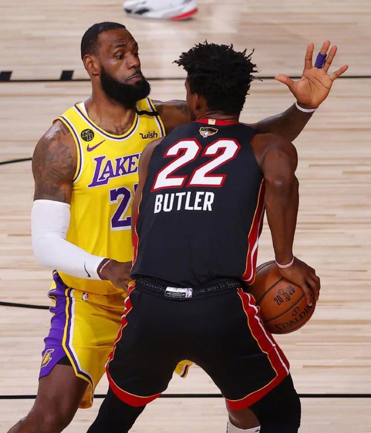 10月3号nba「10月3日观赛指南NBA总决赛G2打响S10小组赛开战」