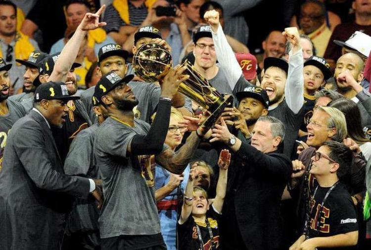nba球星凯里欧文在2016年总决赛的表现如何「NBA球星凯里欧文在2016年总决赛的表现如何」