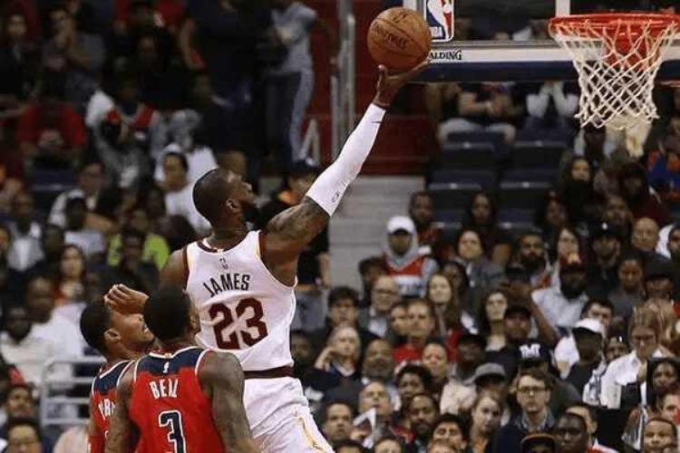2017年nba排行「17年NBA十大恐怖数据布克70分排第二詹姆斯两次上榜」