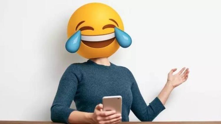 表情包篮球明星「热爱表情符号的NBA球员在自己的身上文了一个emoji」