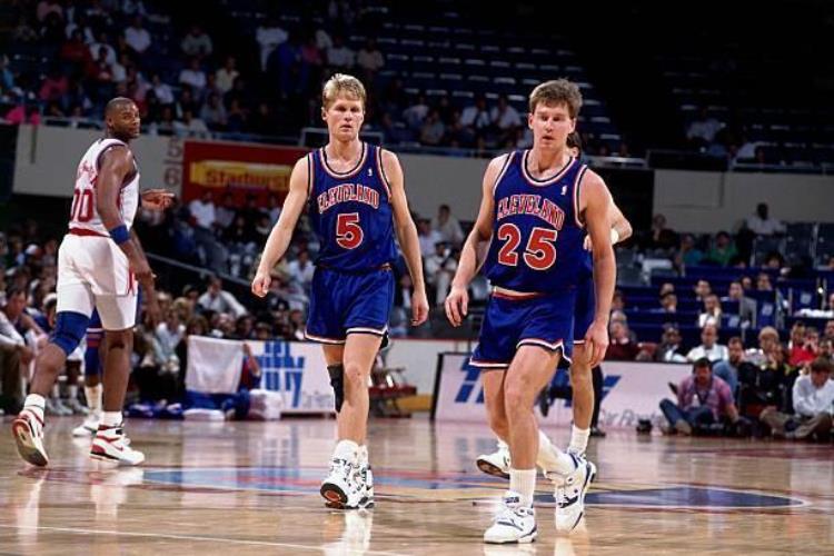 乔丹18中3「NBA纪实连载70马克普莱斯乔丹时代被严重低估的180俱乐部成员」