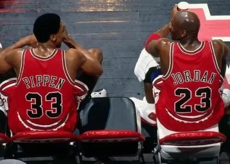 21世纪nba最强13人「21世纪历史前五球员大揭秘乔丹无人可及库里绝地反击」