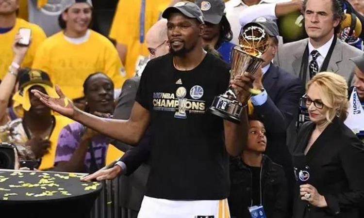 21世纪nba最强13人「21世纪历史前五球员大揭秘乔丹无人可及库里绝地反击」