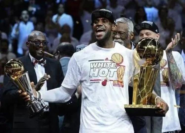21世纪nba最强13人「21世纪历史前五球员大揭秘乔丹无人可及库里绝地反击」