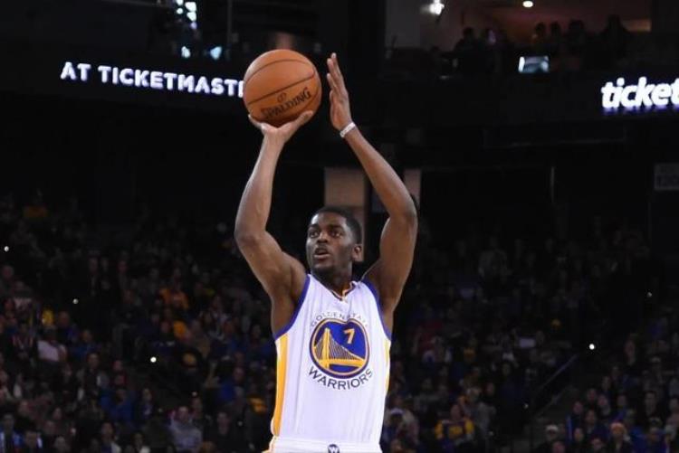 nba历史三分球命中率最高「美媒列出NBA历史得分榜前十名的三分球命中数谁最令人震惊」