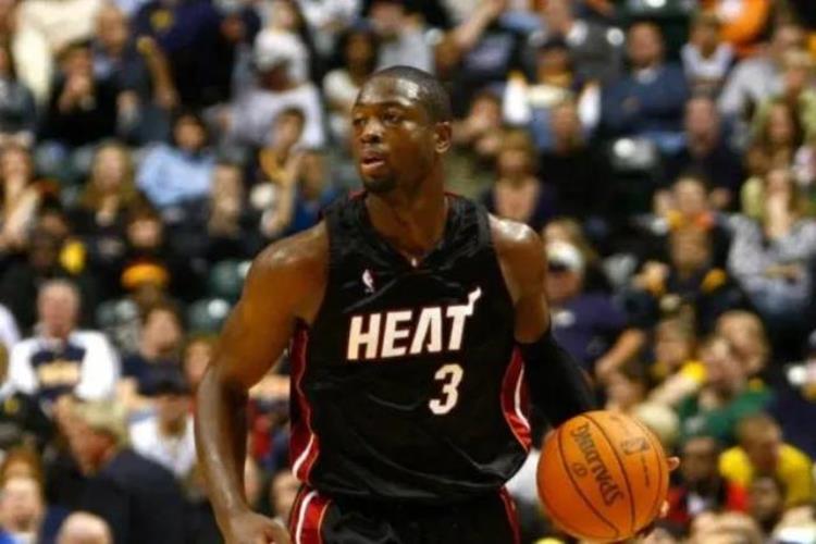 nba史上最伟大的十名球员「美媒列出了史上最伟大的20名球员以及他们的总决赛战绩和数据」
